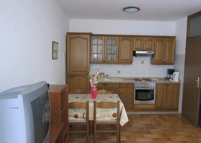 Antonia Apartman *